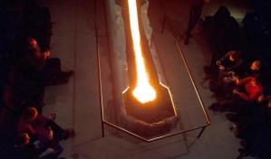 ¡Que fluya la lava! El insólito espectáculo en una sala de Islandia