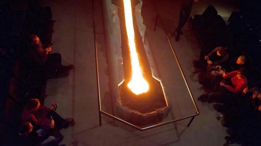 ¡Que fluya la lava! El insólito espectáculo en una sala de Islandia ¡Que fluya la lava! El insólito espectáculo en una sala de Islandia