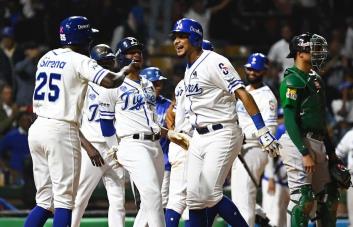 Posiciones, líderes y juegos de hoy en la pelota invernal