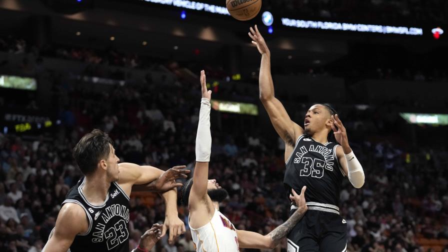 VIDEO | Spurs celebran aniversario de Popovich venciendo al Heat