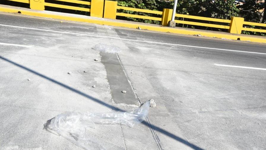Corrigen fallas en juntas del puente Juan Pablo Duarte