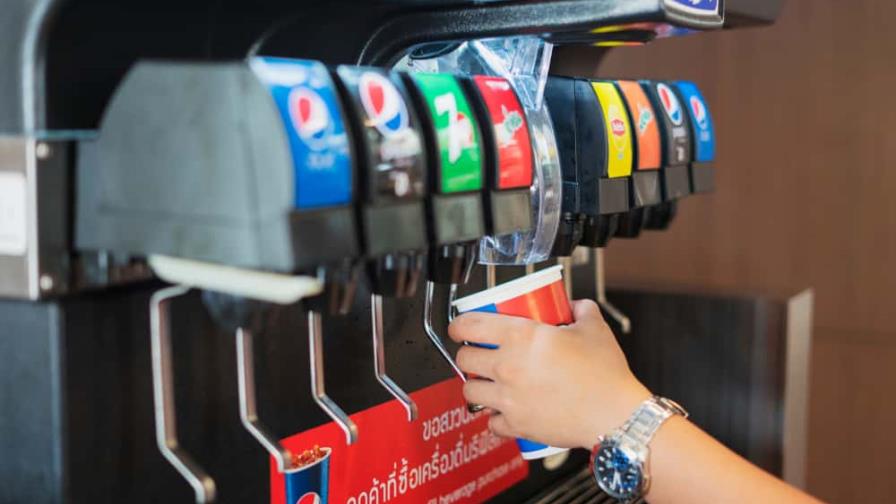 Bebidas de máquinas son más insalubres que embotelladas Bebidas de máquinas son más insalubres que embotelladas