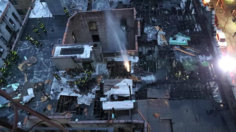 Más de 30 familias dominicanas en NY a punto de quedarse en las calles tras voraz incendio de cinco alarmas Más de 30 familias dominicanas en NY a punto de quedarse en las calles tras voraz incendio de cinco alarmas