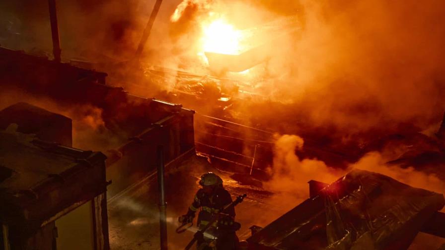 Recaudan fondos para ayudar a familias dominicanas afectadas por incendio en NY