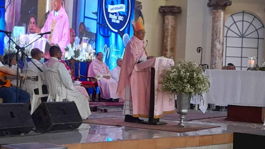 Realizan misa de acción de gracias por el 60 aniversario de Radio ABC