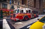 Autoridades trabajan para reubicar familias dominicanas afectadas por incendio en NY