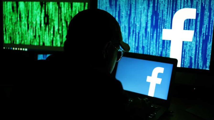 ¡Atención! Un troyano está robándose los datos en Facebook