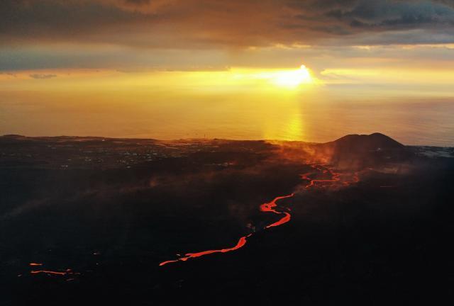 Científicos pueden detectar acumulación de magma meses antes de la erupción