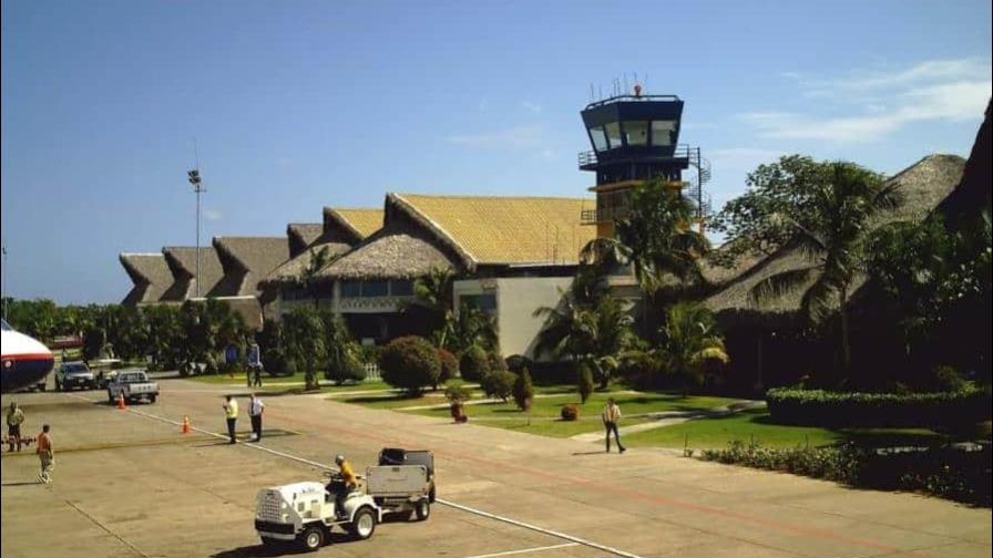 Varían coerción a pasajera que le habrían puesto equipaje con droga en aeropuerto Punta Cana Varían coerción a pasajera que le habrían puesto equipaje con droga en aeropuerto Punta Cana