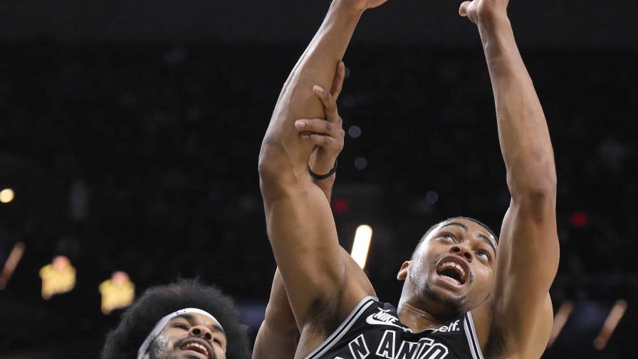 VIDEO | Spurs se sostienen para vencer por a los Cavaliers