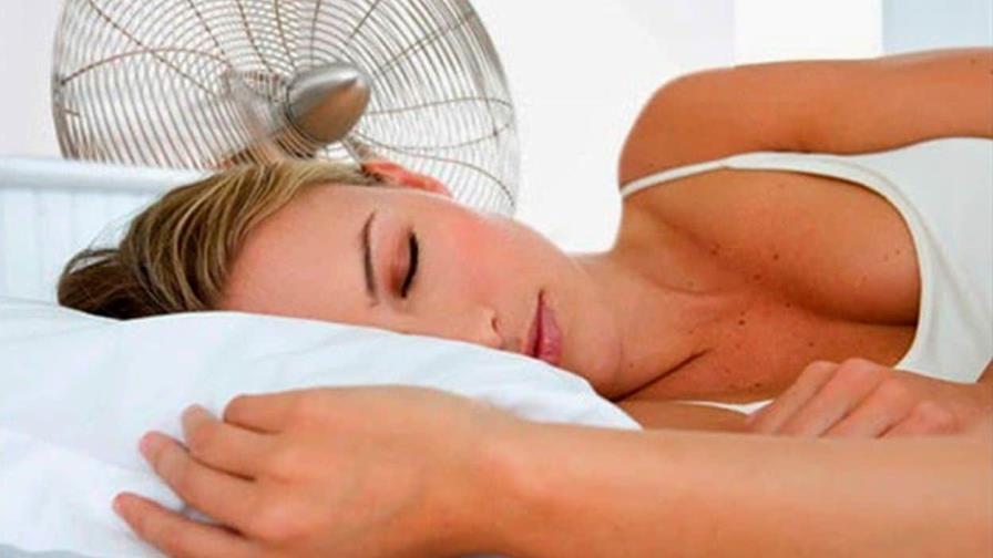 Ventajas y desventajas de dormir con el ventilador por las noches