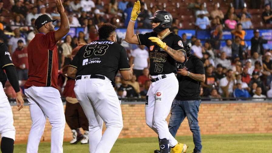 Águilas, Gigantes y Leones ganaron ayer en la pelota invernal