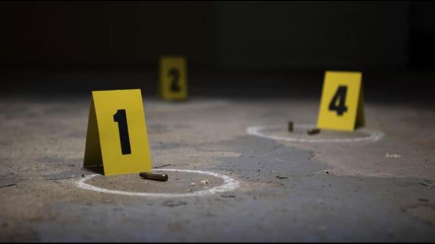 Agentes policiales matan hombre durante allanamiento en Santiago Agentes policiales matan hombre durante allanamiento en Santiago