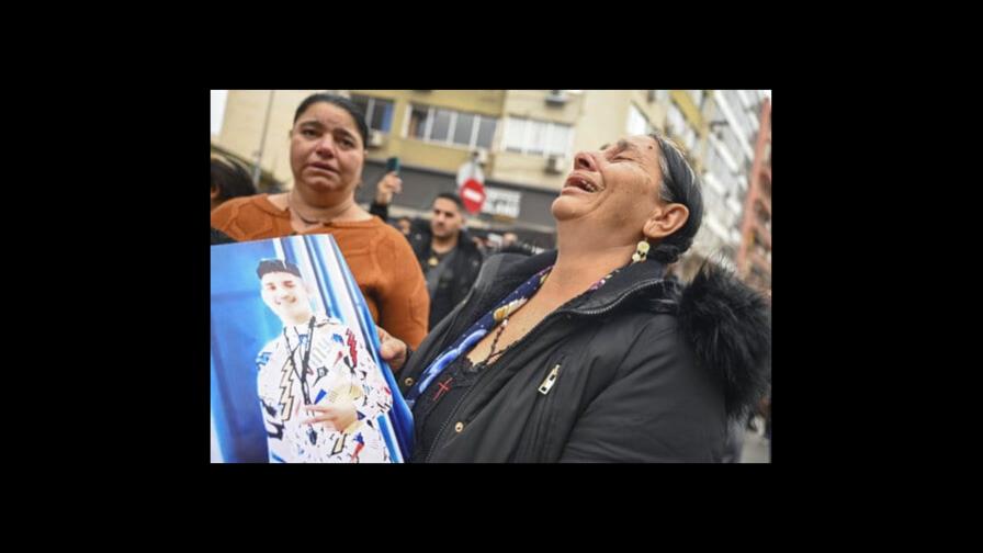 Estallan protestas en Grecia por muerte de joven romaní Estallan protestas en Grecia por muerte de joven romaní