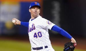 Azulejos mejoran su rotación abridora, firman a Bassitt