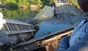 Colapsa puente en San Pedro de Macorís mientras cruzaba una patana