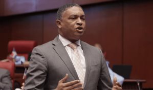 Senador somete resolución para el retiro de los enfermos mentales de las calles