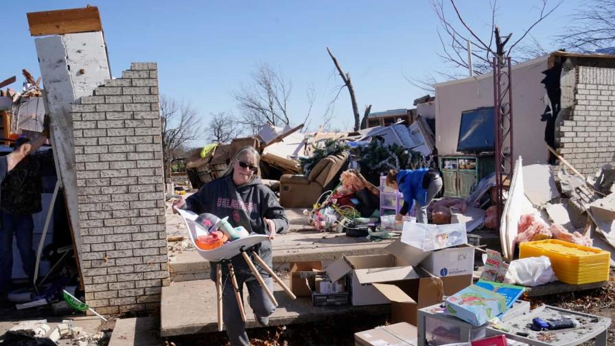 Mueren tres personas, entre ellos un menor, por tornado en Luisiana