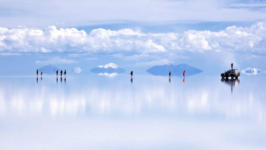 Un estadounidense muere tras descompensarse en el salar de Uyuni de Bolivia Un estadounidense muere tras descompensarse en el salar de Uyuni de Bolivia