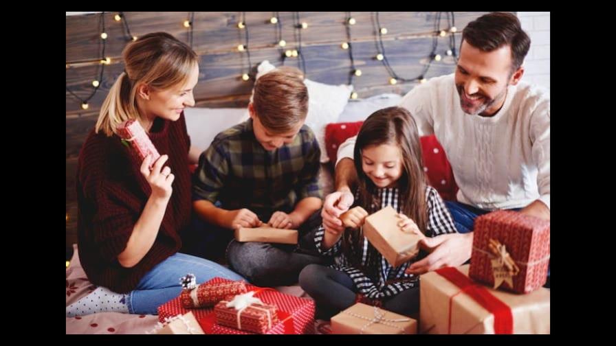 Recomendaciones para ahorrar al comprar los regalos de Navidad de tus hijos