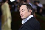 Elon Musk vende otros 3,600 millones de dólares en acciones de Tesla