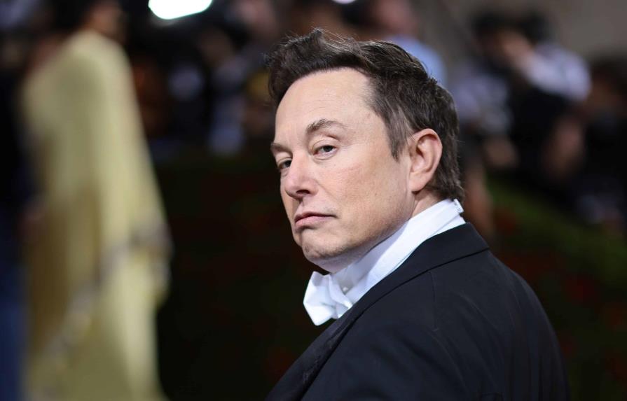 Elon Musk vende otros 3,600 millones de dólares en acciones de Tesla