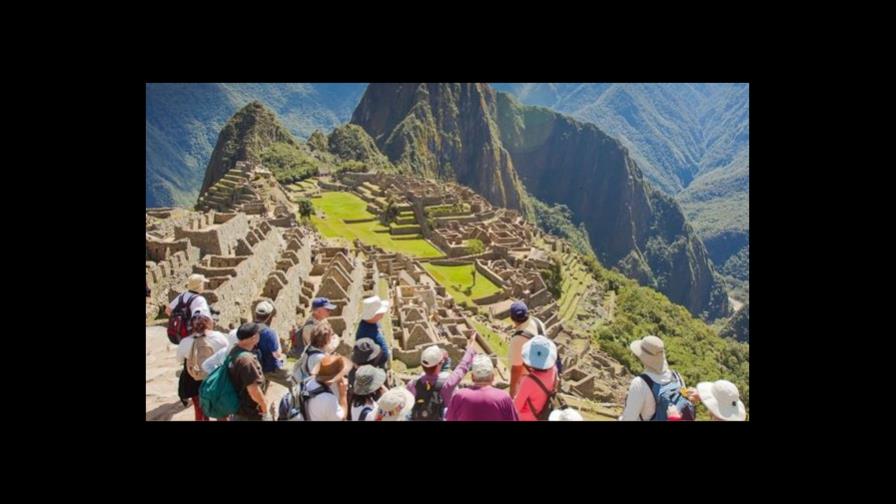 Cientos de turistas varados en Machu Picchu por protestas en Perú