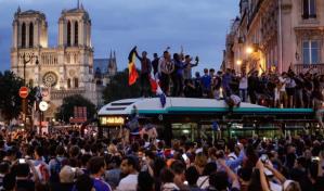 Un muerto y unos 250 detenidos en Francia en las celebraciones de la victoria del Mundial