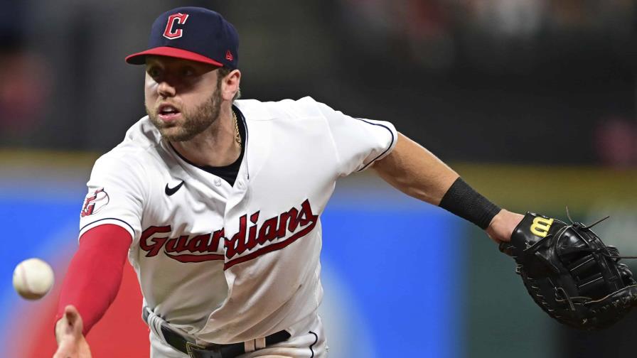 Cerveceros adquieren a Owen Miller de Guardianes