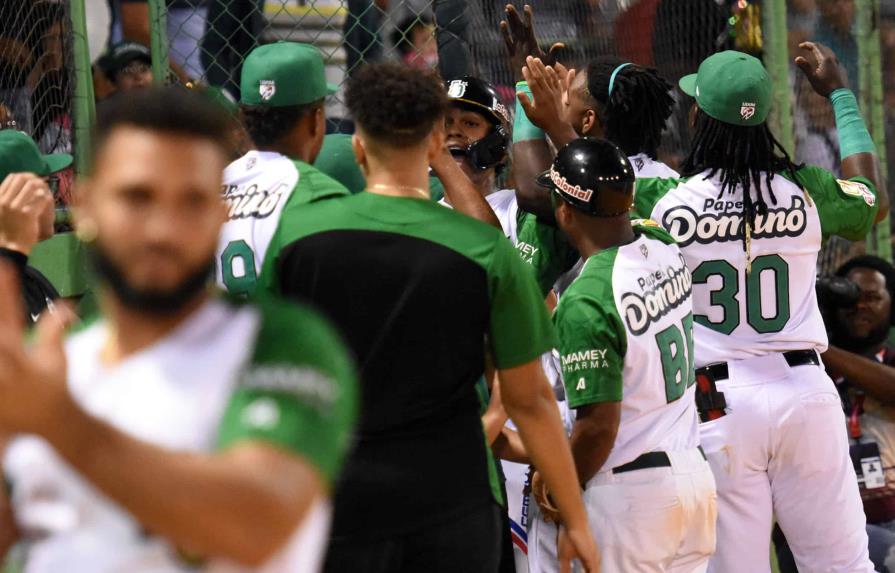 Las Estrellas aseguran ir a play-off para clasificar en la pelota invernal