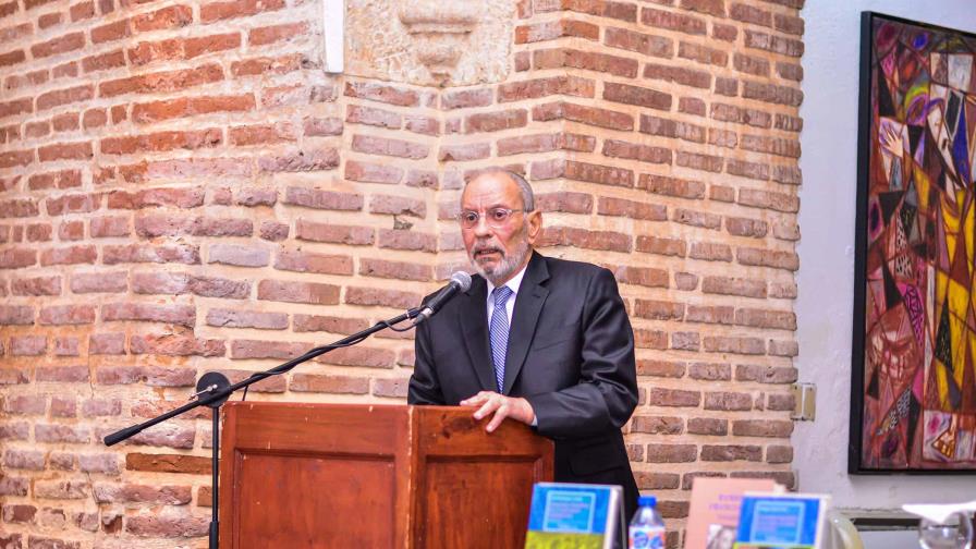 Bibliófilos ponen a circular tres nuevas obras Bibliófilos ponen a circular tres nuevas obras
