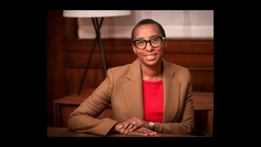 Claudine Gay será la primera presidenta negra de Harvard, la segunda mujer