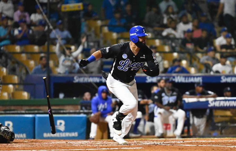 El Licey alcanza las 30 victorias por primera vez en 15 torneos El Licey alcanza las 30 victorias por primera vez en 15 torneos