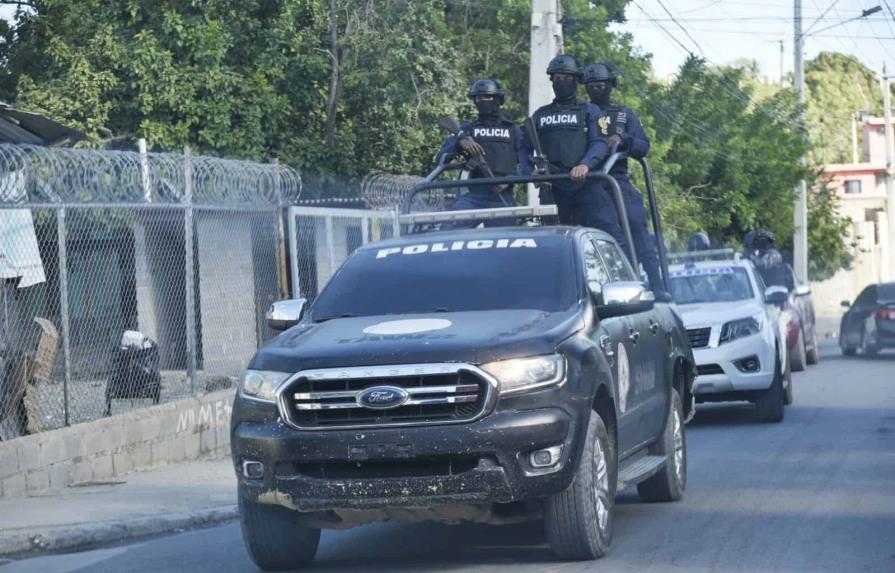 Aumentan patrullaje en el sector Las Mercedes de Los Alcarrizos tras muerte de seis hombres