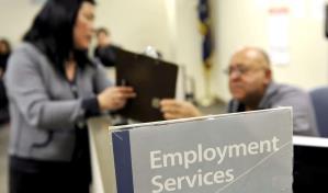 Baja a 21,000 la cifra semanal de pedidos del subsidio por desempleo en EEUU