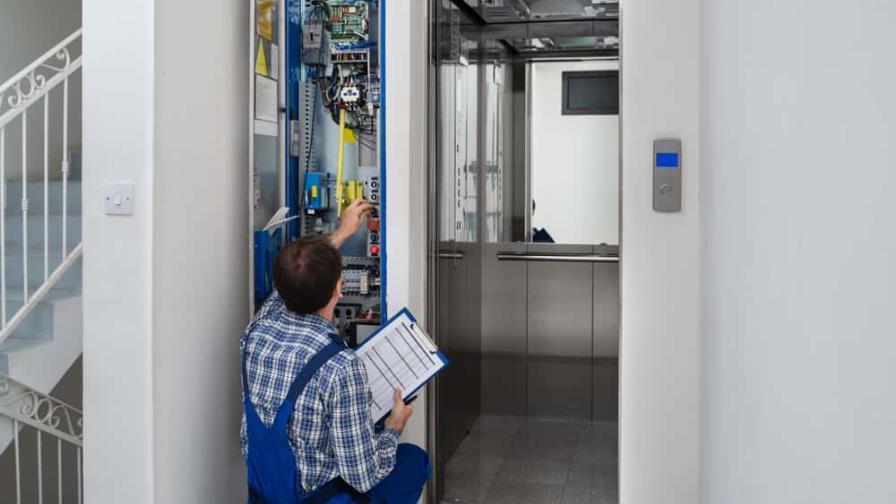 Tres empleos con salarios de hasta 120,000 dólares anuales en Estados Unidos