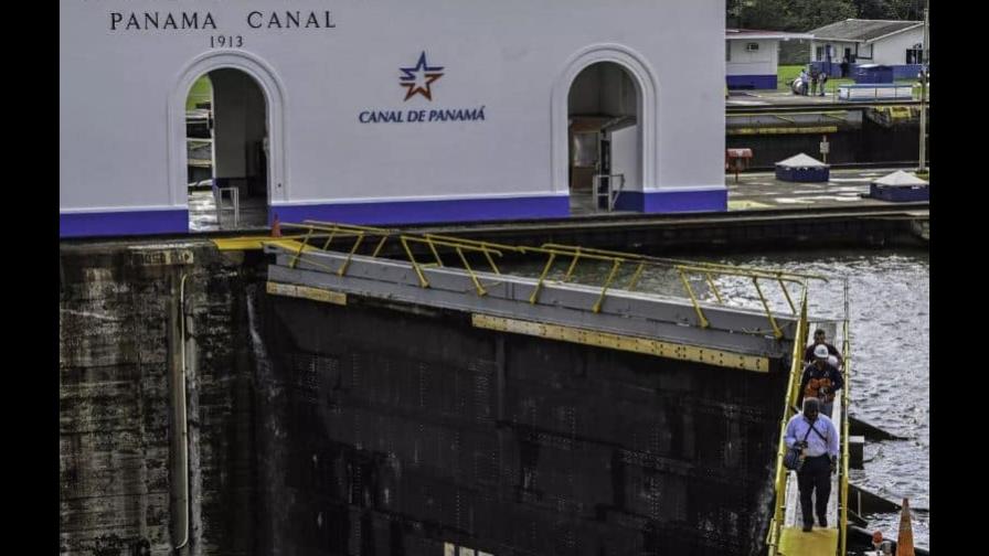 Conato de incendio se desata en famosa esclusa del Canal de Panamá
