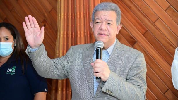 Leonel favorece estudio ambiental en proyecto Romero de San Juan