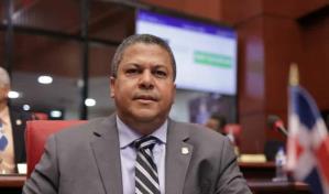 Senado aprueba pedido de construir hospital traumatológico en Esperanza