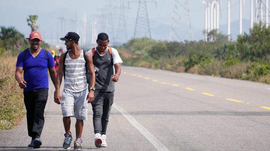 Miles de migrantes quedan a la deriva en el sur de México