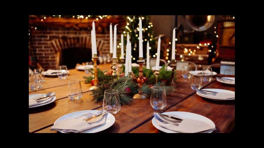 Así puedes decorar la mesa navideña