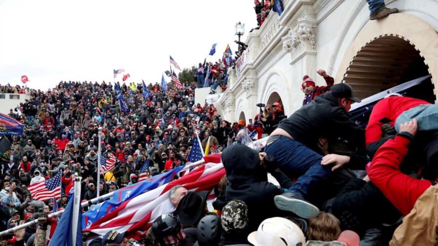 Los republicanos achacan a fallos de seguridad el asalto al Capitolio de EEUU