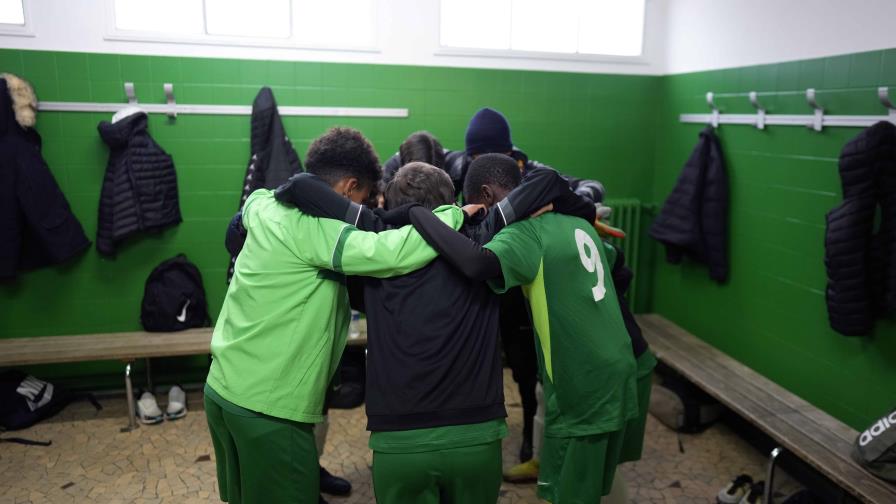 Niños y jóvenes franceses buscan seguir los pasos de Mbappé Niños y jóvenes franceses buscan seguir los pasos de Mbappé