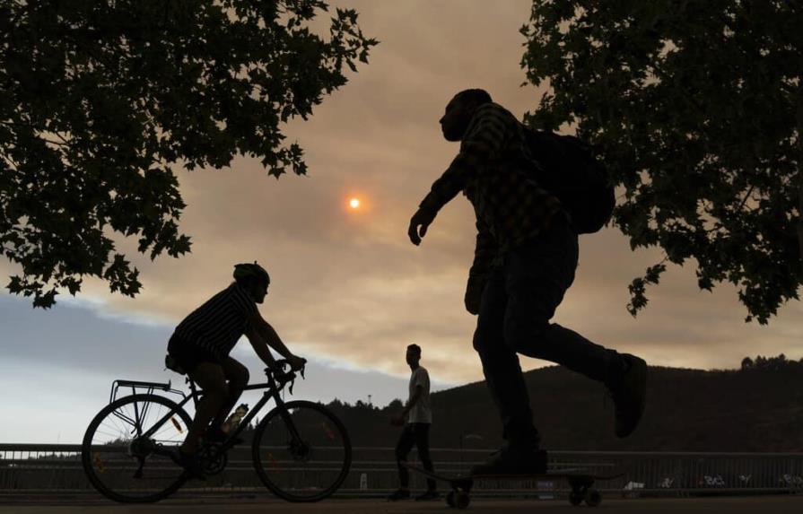 Incendios en Chile dejan dos muertos y 88 casas destruidas