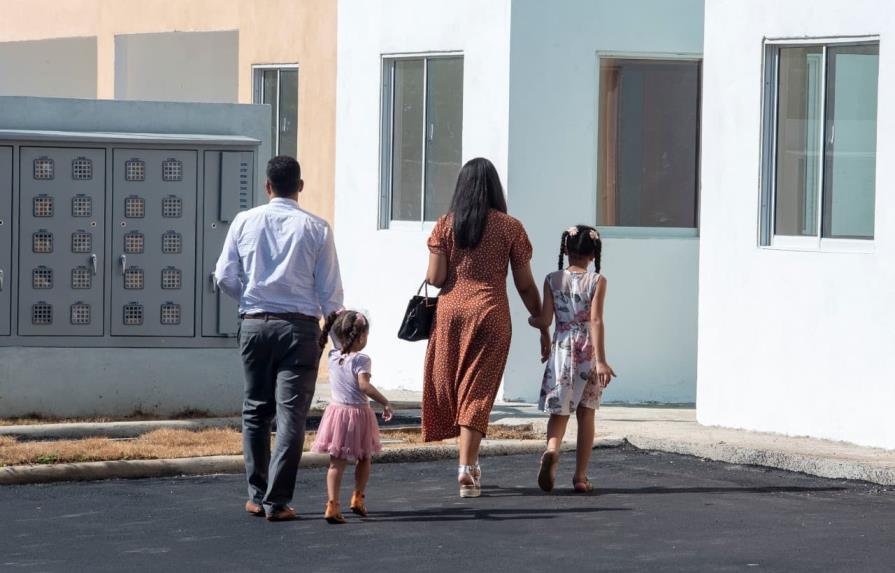 Gobierno entregó 144 apartamentos Familia Feliz en Ciudad Altos de la Riviera Santo Domingo Este