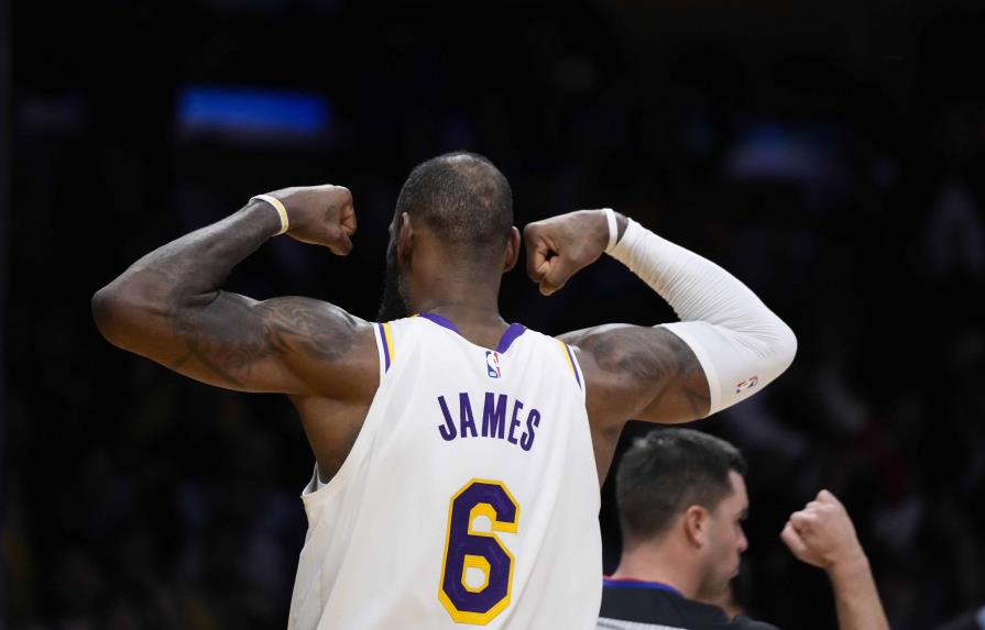 Lakers superan la ausencia de Davis para ganar a los Wizards