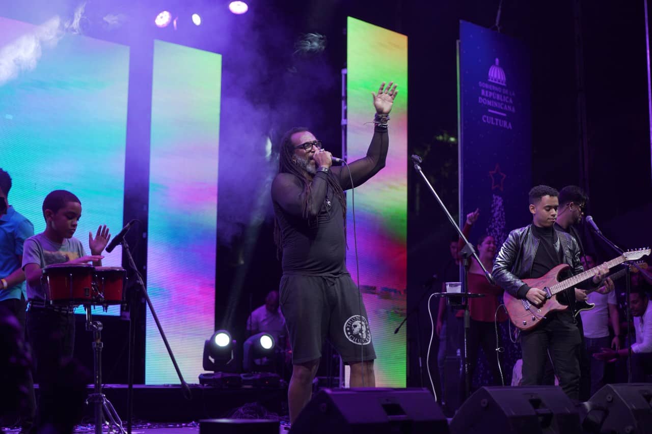 Tony Almont líder de Toque Profundo.