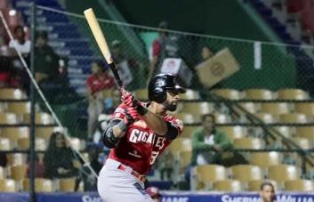 Gigantes del Cibao confirman contratación de Henry Urrutia
