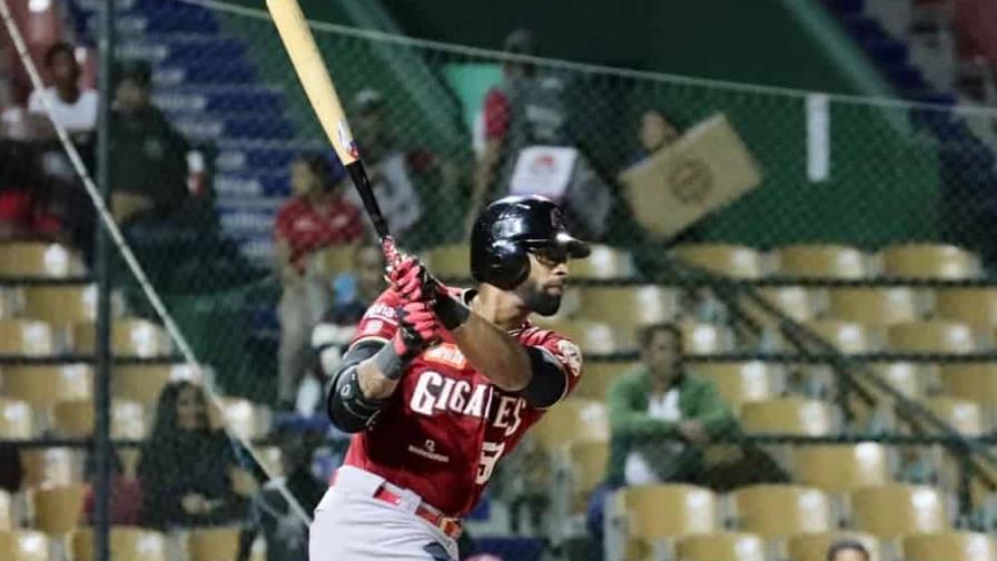 Gigantes del Cibao confirman contratación de Henry Urrutia