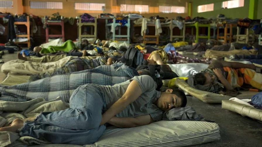 Voluntarios en ciudad texana de El Paso acogen a migrantes en sus propias casas Voluntarios en ciudad texana de El Paso acogen a migrantes en sus propias casas